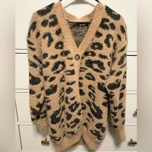 Women's Cheetah Leopard Print V-Neck Button Down Cardigan Sweater